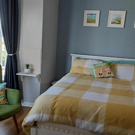 펜션 Padua House In The Centre Of And 2 Mins Walk To The 번드런